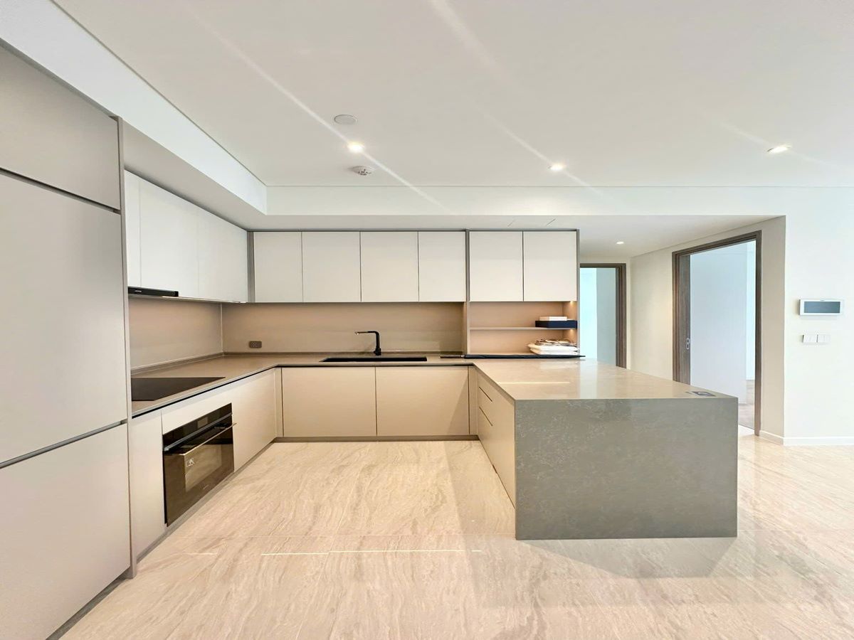 Bán căn hộ 2PN The Metropole Giá 20 tỷ